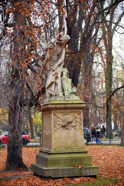 Planty: pierwsza w Krakowie galeria z pomnikami - zdjęcie 18