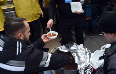 Rok 2019: Największa wigilia dla potrzebujących, z kurii nie było nikogo - zdjęcie 17