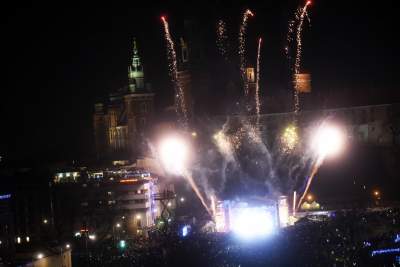 Światełko do nieba i serduszko z dronów pod Wawelem... - zdjęcie 33