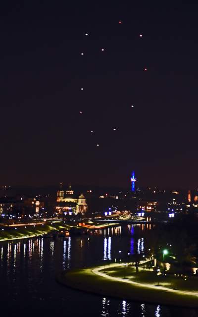 Światełko do nieba i serduszko z dronów pod Wawelem... - zdjęcie 46