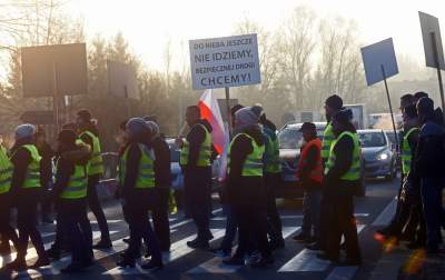 "Żółte kamizelki" blokowały zakopiankę koło Myślenic - zdjęcie 23