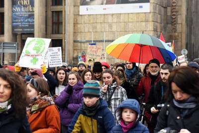 Dzień kobiet w Krakowie pod nadzorem: Manifa i... płacz dzieci - zdjęcie 20