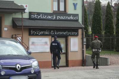 Pół tysiąca mundurowych z powietrza i lądu kontroluje Kraków - zdjęcie 14