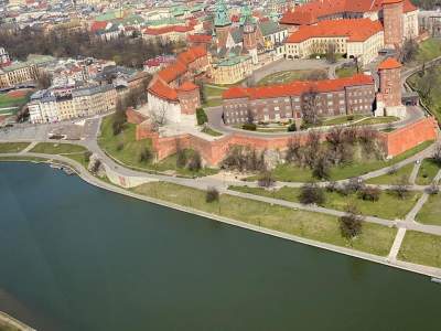 Pół tysiąca mundurowych z powietrza i lądu kontroluje Kraków - zdjęcie 9