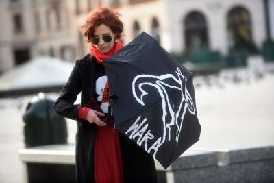 Największe zgromadzenie na Rynku w czasie obostrzeń - zdjęcie 15