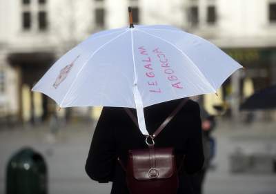 Największe zgromadzenie na Rynku w czasie obostrzeń - zdjęcie 30