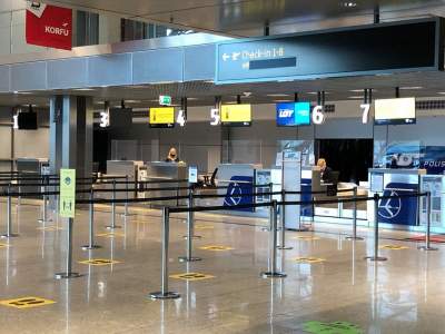 Pierwsi pasażerowie w Balicach, specjalny ceremoniał (1 czerwca 2020) - zdjęcie 4