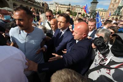 Entuzjastyczne przyjęcie Trzaskowskiego w Krakowie - zdjęcie 1