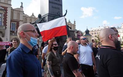 Kraków czci powstańców, metropolita oskarża ludzi LGBT - zdjęcie 12