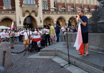 Kraków wspiera Białoruś! Kolejna manifestacja na Rynku Głównym - zdjęcie 56