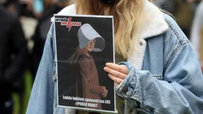 "OSKARŻAMY KOŚCIÓŁ KATOLICKI" tłumy pod Kurią i siedzibą PiS - zdjęcie 20