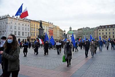"My zostajemy. Jesteśmy Europą", protest na Rynku - zdjęcie 28