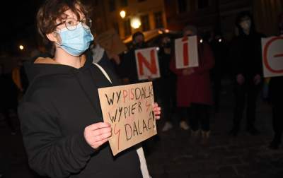 Manifestacja solidarnościowa z szykanowanymi dziennikarzami - zdjęcie 17