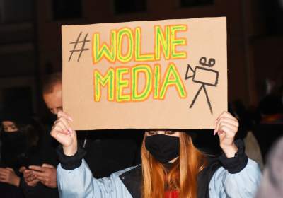 Manifestacja solidarnościowa z szykanowanymi dziennikarzami - zdjęcie 15