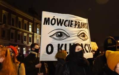 Pokojowy protest w obronie klimatu. Policja interweniuje - zdjęcie 18