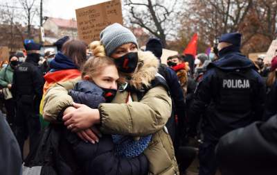 "Proszę mnie nie bić". Protest Strajku Kobiet w Krakowie - zdjęcie 1