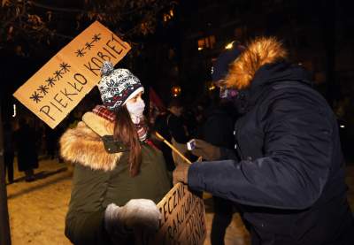 Wielotysięczny protest w Krakowie przeciwko całkowitemu zakazowi aborcji - zdjęcie 6