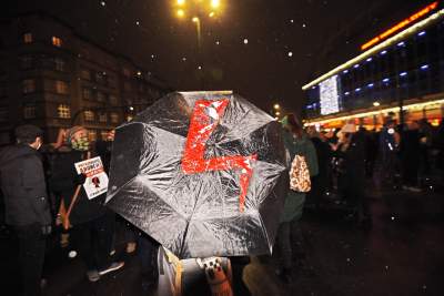 Wielotysięczny protest w Krakowie przeciwko całkowitemu zakazowi aborcji - zdjęcie 24