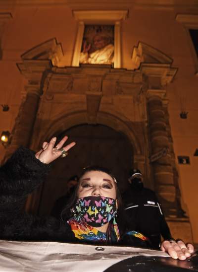 Wielotysięczny protest w Krakowie przeciwko całkowitemu zakazowi aborcji - zdjęcie 31