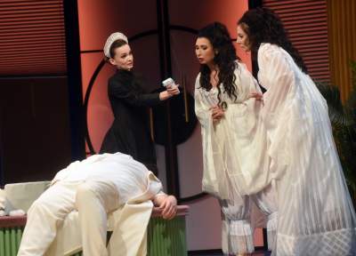 Premiera w operze: "o niedoskonałości stosunków damsko-męskich" - zdjęcie 21