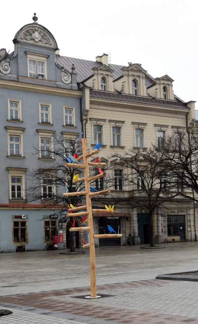 Drzewko emausowe na Rynku - zdjęcie 18