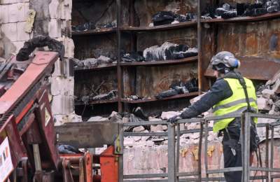 Tyle zostało z miejskiego archiwum. Zaczęła się rozbiórka (14.04.2021) - zdjęcie 15