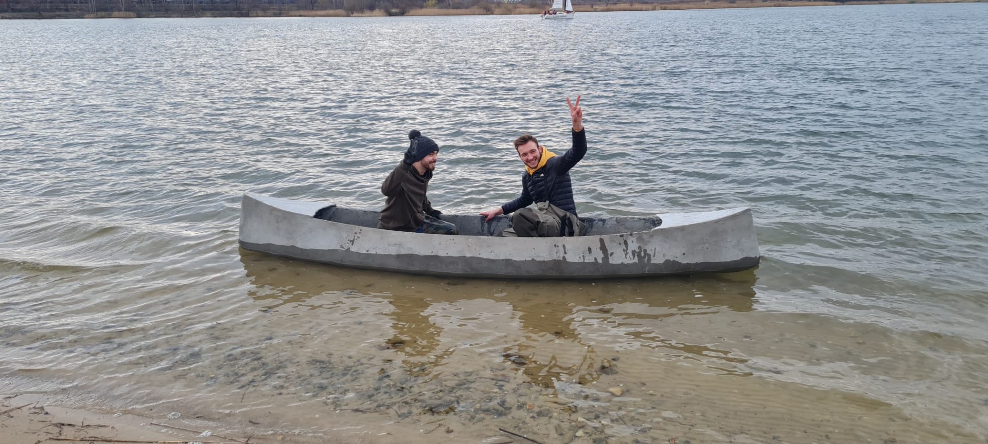 Takich zawodów w Krakowie jeszcze nie było. Betonowe puchary dla zwycięzców