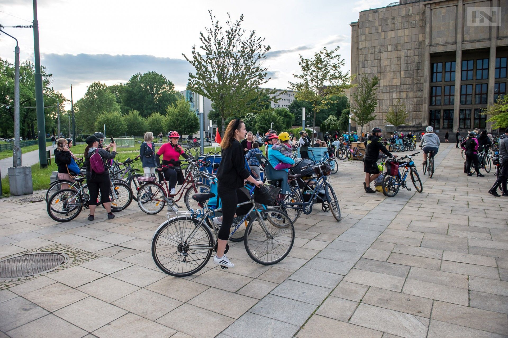 Wycieczki rowerowe w Krakowie: przyjemne z pożytecznym