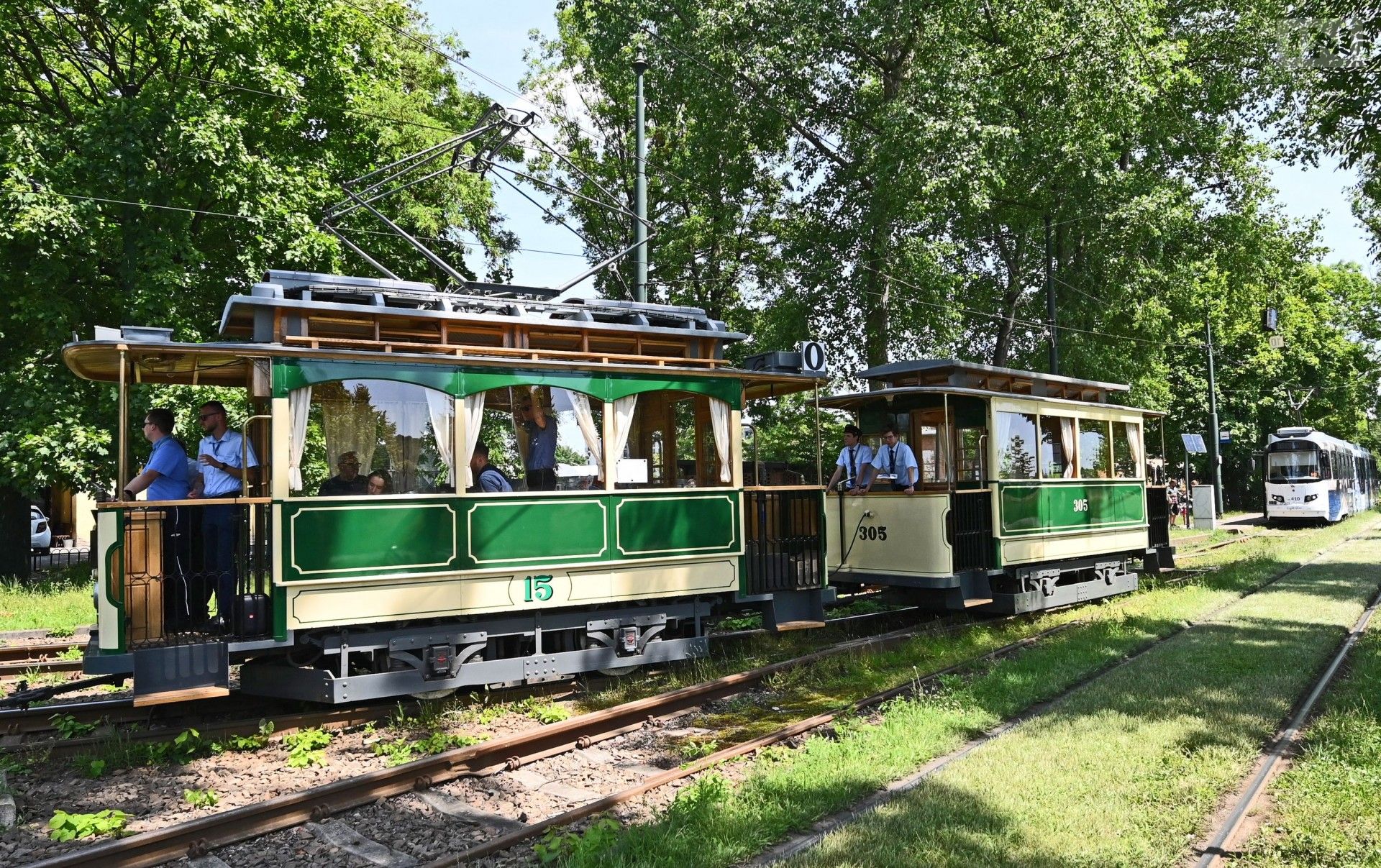 Historyczne tramwaje miały skończyć sezon, ale znów pojadą