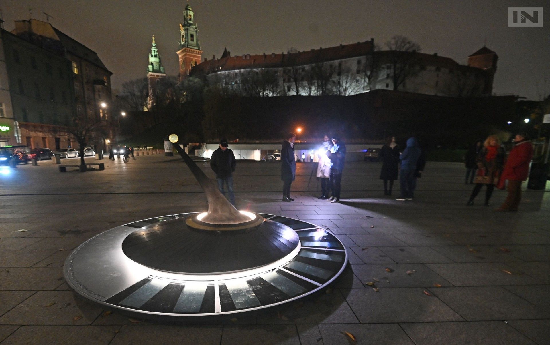 Co zrobić z placem pod Wawelem? "To ma być zielona przestrzeń"