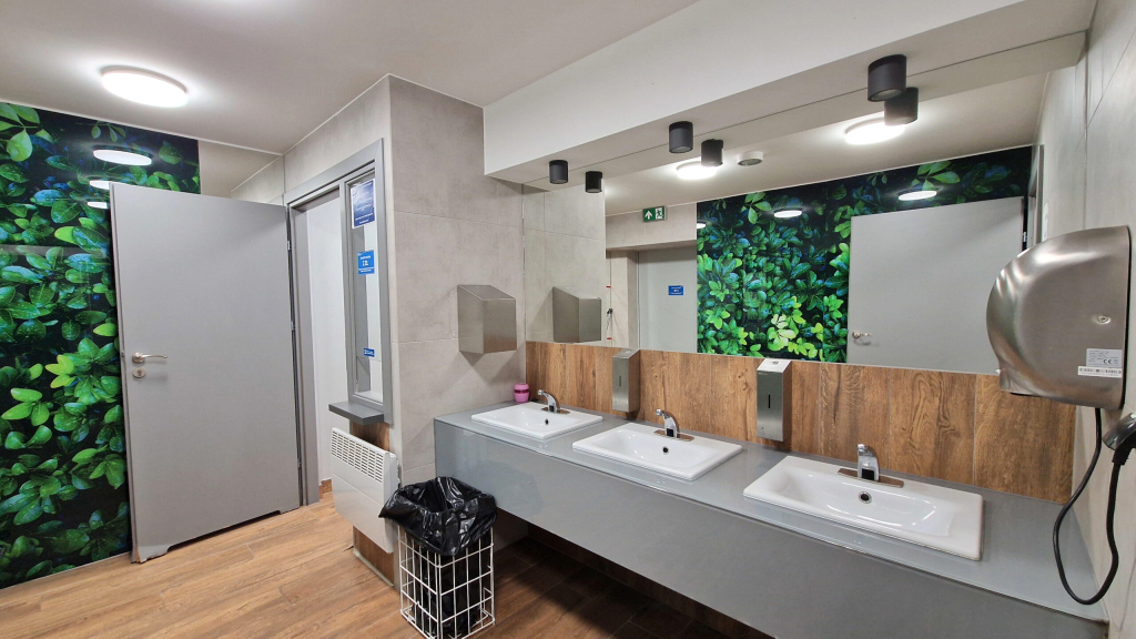 Kraków chwali się wyremontowanymi miejskimi toaletami. "Nowy standard"