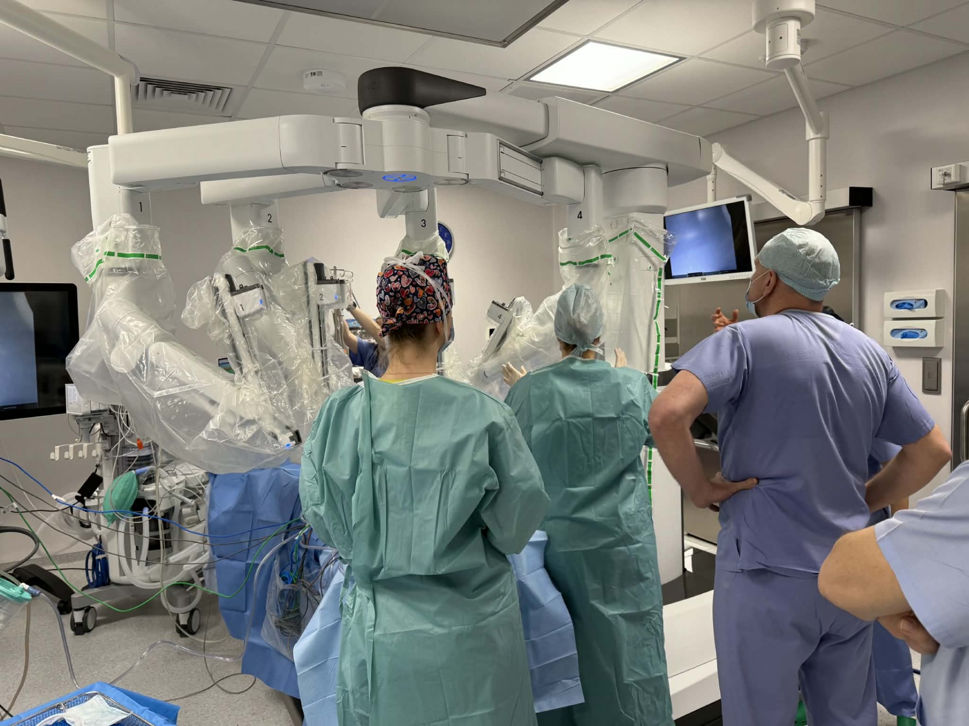 Nowoczesne operacje w wojskowym szpitalu w Krakowie: teraz laryngologia