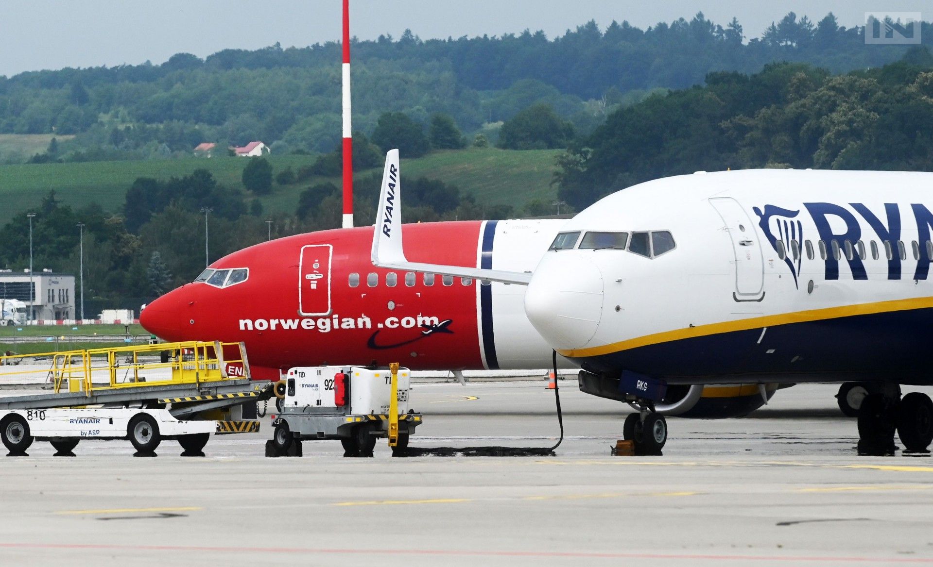 Nie tylko coraz więcej ludzi korzysta z krakowskiego lotniska. Nietypowi pasażerowie