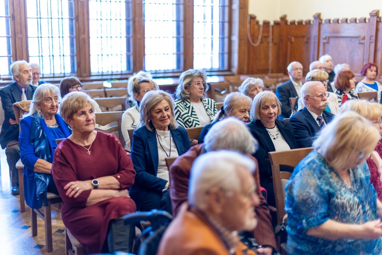 Rada Krakowskich Seniorów zaczyna nową kadencję z 15 milionami złotych