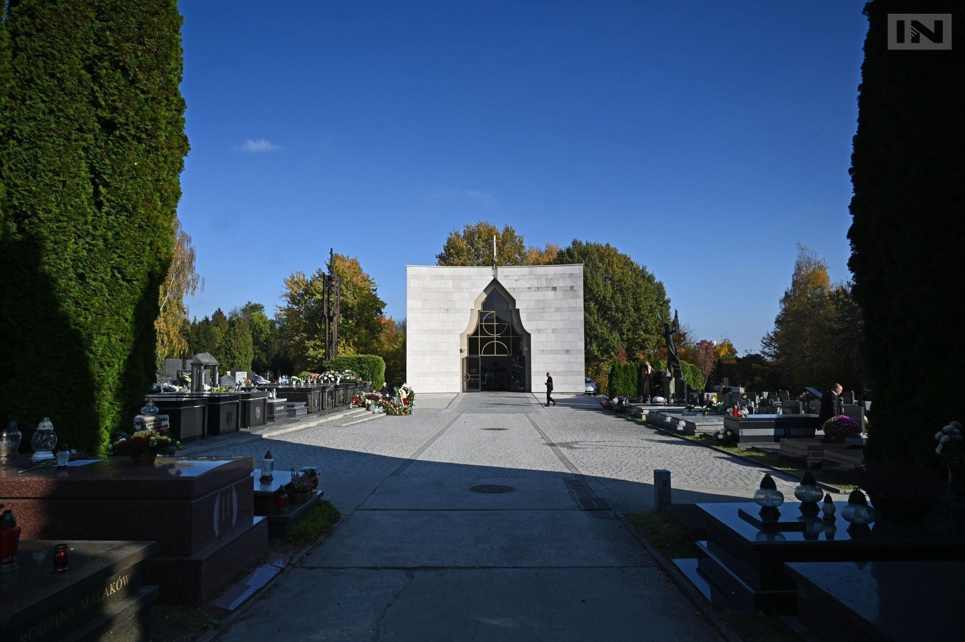 Msze i nabożeństwa na krakowskich cmentarzach. Krakowska kuria informuje
