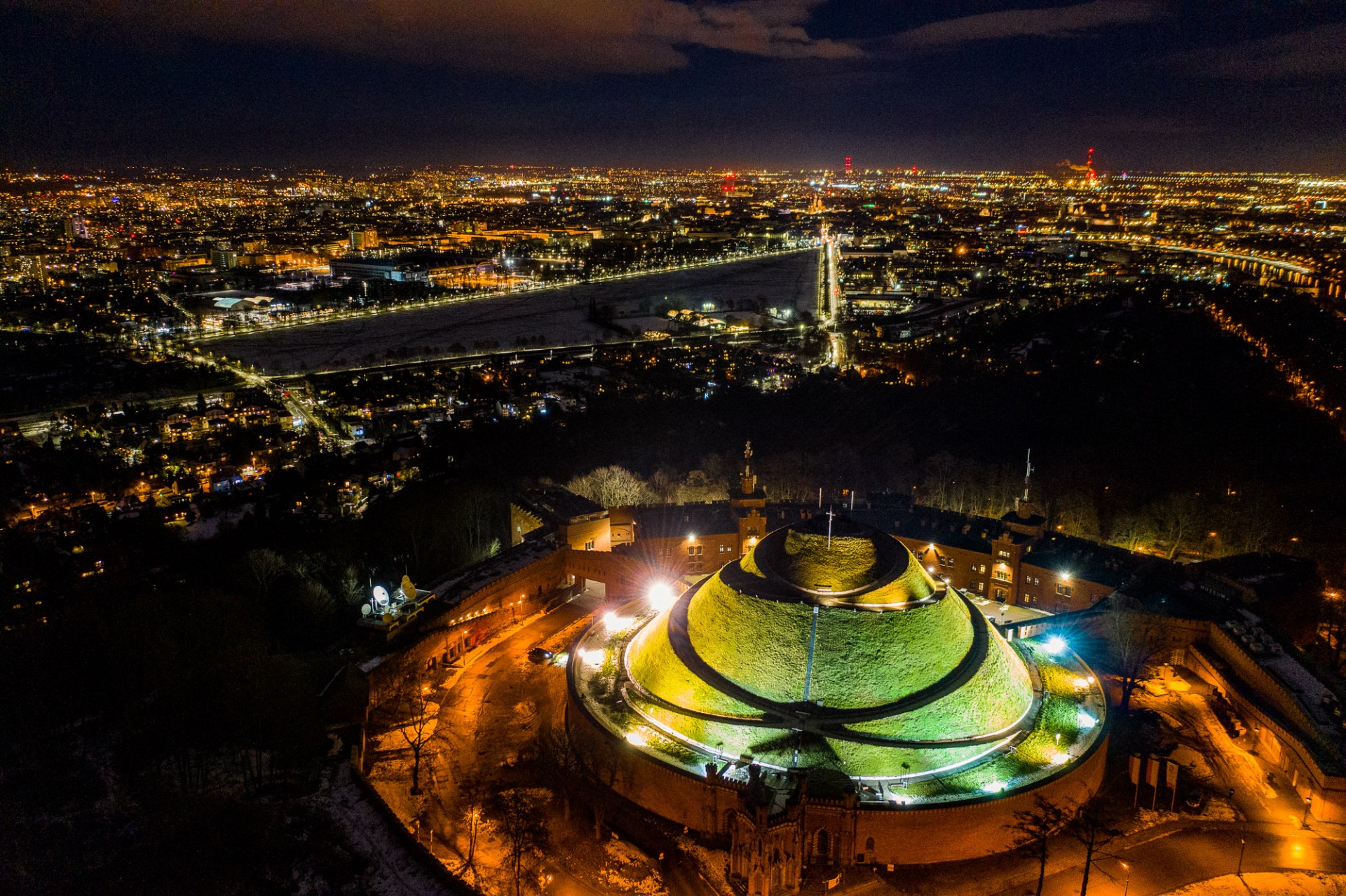 Kraków: cudowne, magiczne miasto na zdjęciach Jana Graczyńskiego