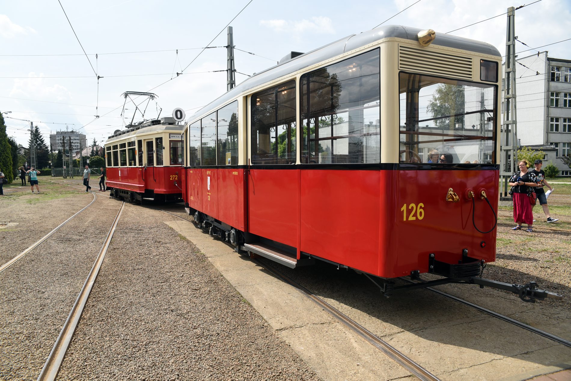 Wojenny wagon tramwaj w Krakowie. Zbudowała go III Rzesza